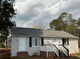 2122 Godwin Lake Rd, Benson, NC 27504