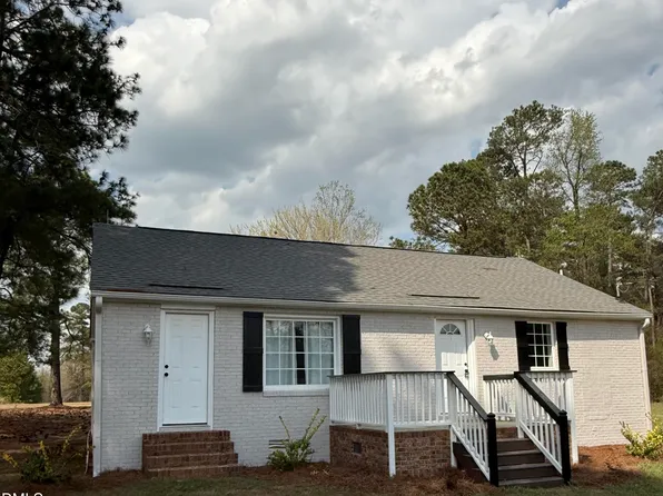 2122 Godwin Lake Rd, Benson, NC 27504