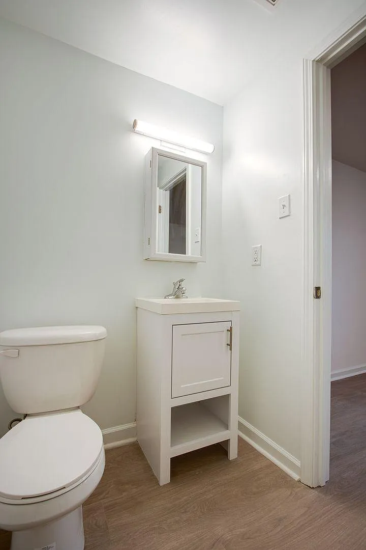 1 bed, $995 — Photo 4