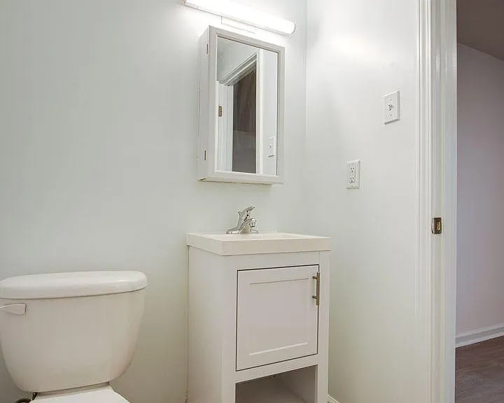 2040 Southern Ave #4 — Photo 4