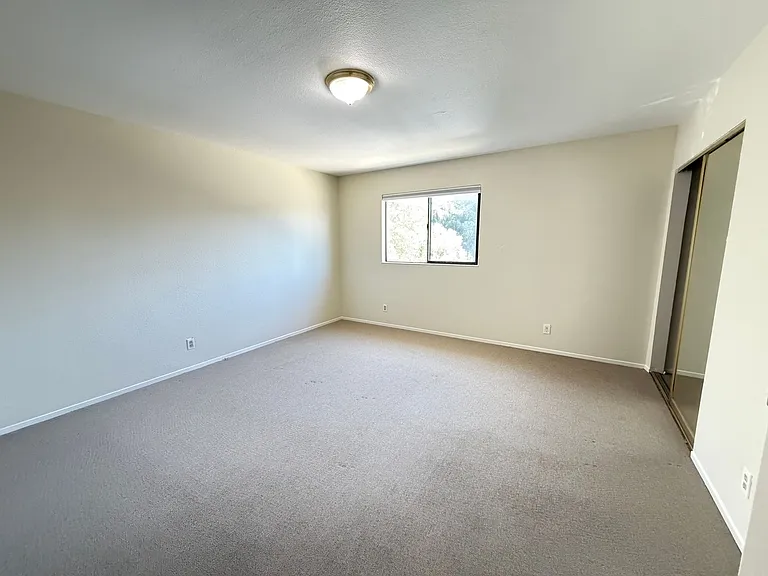 21631 - 21663 Garden Avenue — Photo 53