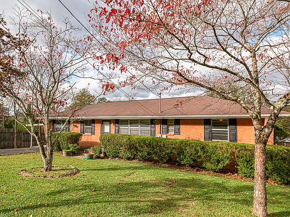 3rd image of 5707 N Morgan Ln