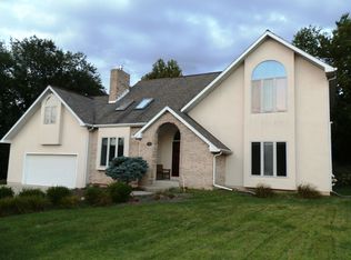 141 W Hills Dr, Williamsport, PA 17701
