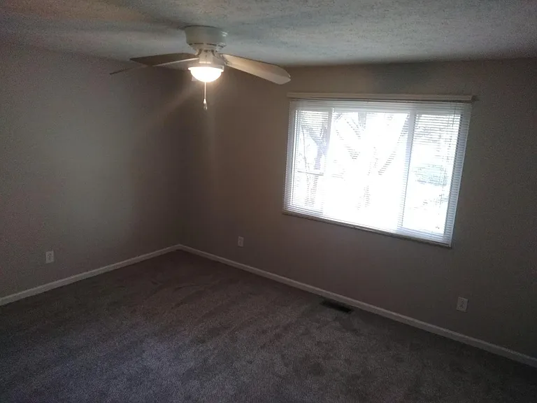 5863 Brushwood Ct — Photo 7