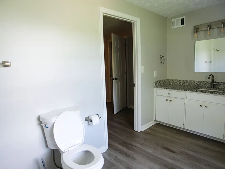 124 Lee Road 296 #124B — Photo 8