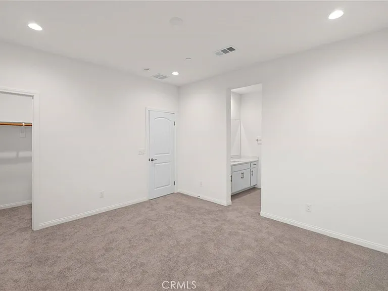 17727 Santa Lucia Ct — Photo 35