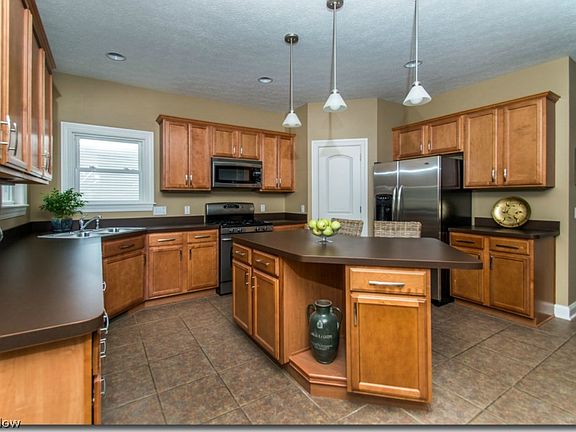 2nd image of 21223 Breckenridge Ln