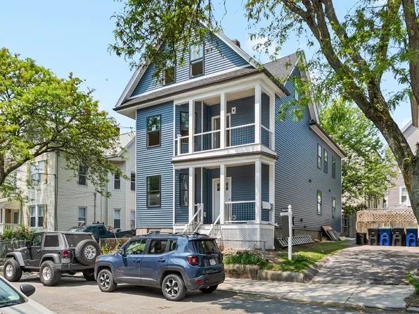 8 Lee St #1, Somerville, MA 02145