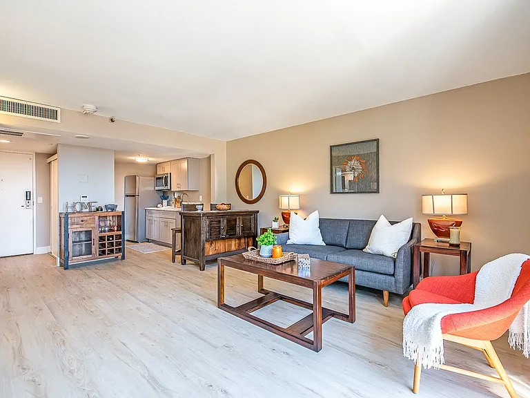 The Meridian at Laguna Hills - 55+ Active Adult Apartments — Photo 22