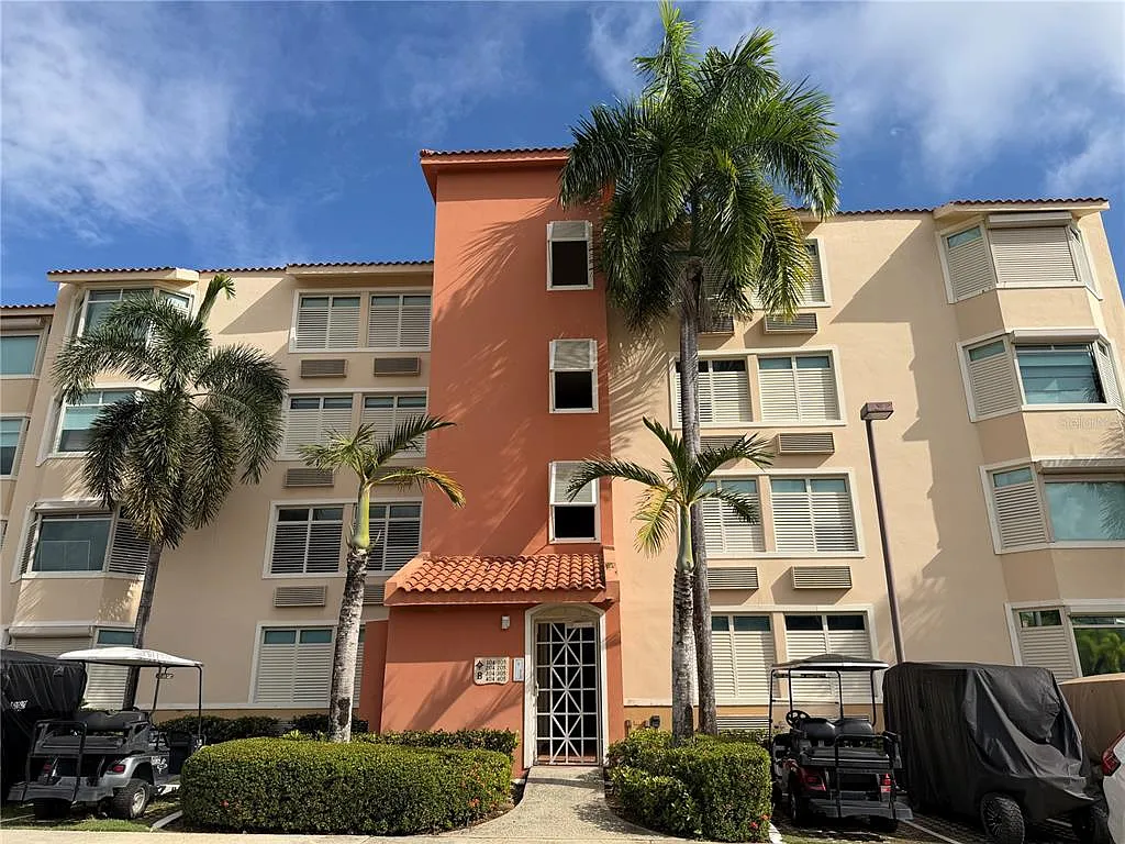 3 bed, 2.0 bath, $2,900 — Photo 1