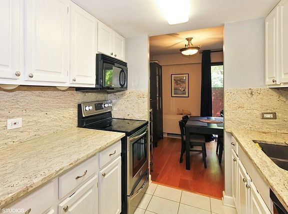 4th image of 1143 S Plymouth Ct APT 124