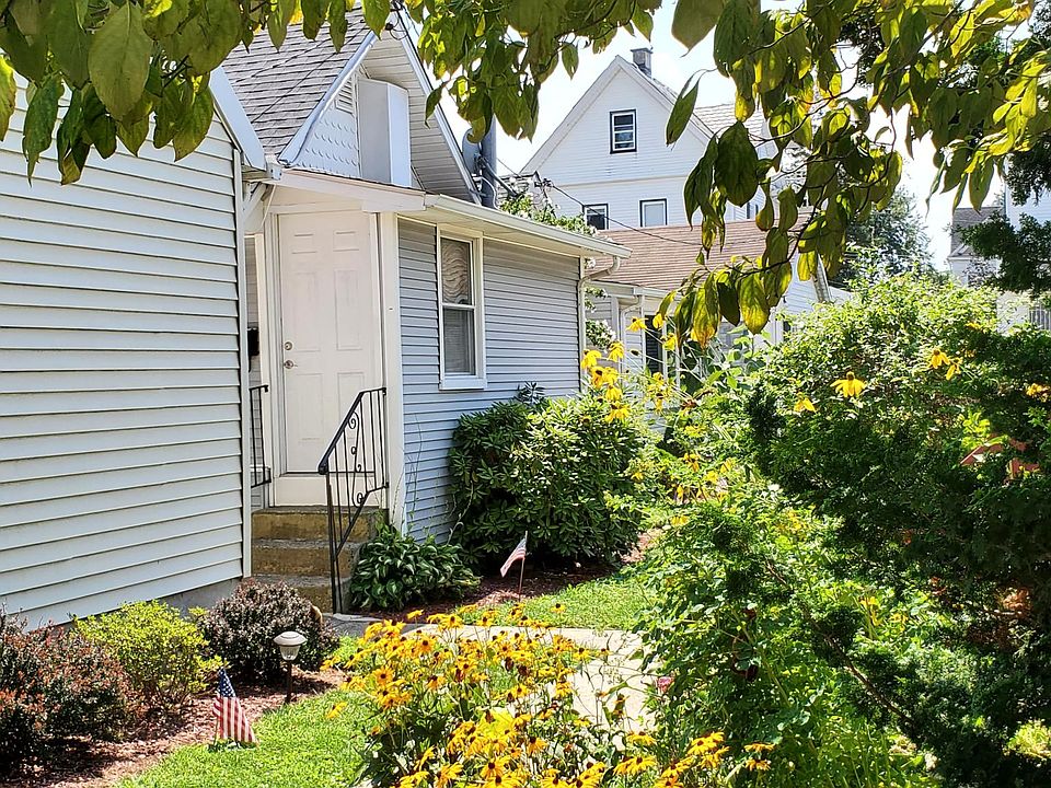 1st image of 34B Carroll St #B