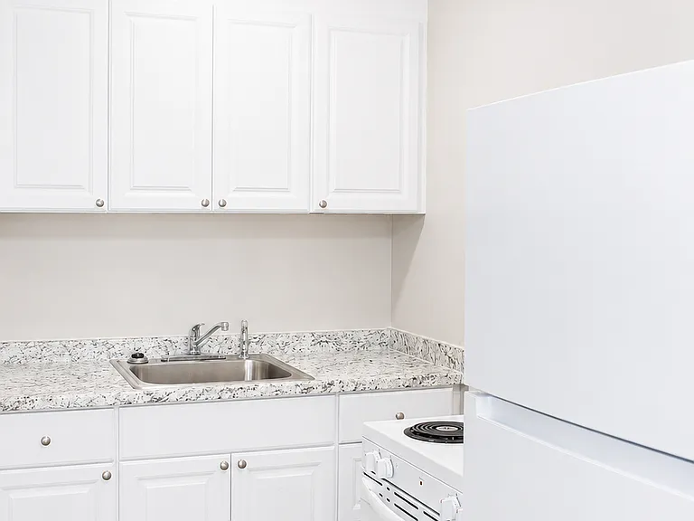 5903 N Flagler Dr — Photo 2