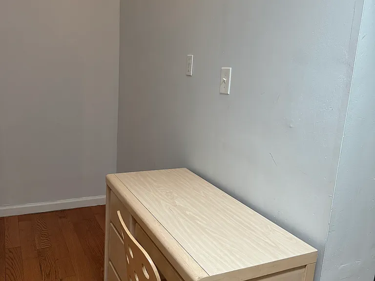 402 S 43rd St #1R — Photo 9