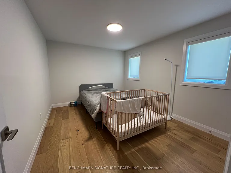 17 Totten St — Photo 15
