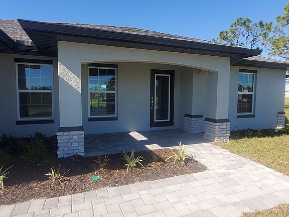 3rd image of 16047 Galiano Ct