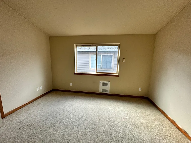4314B 8th Ave NE #B — Photo 10