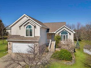 2800 Broken Woods Dr, Coralville, IA 52241