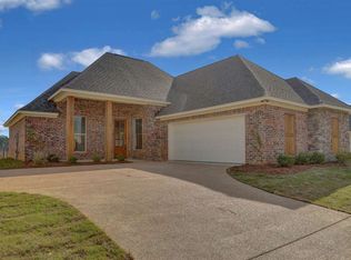 334 Emerald Way, Brandon, MS 39047
