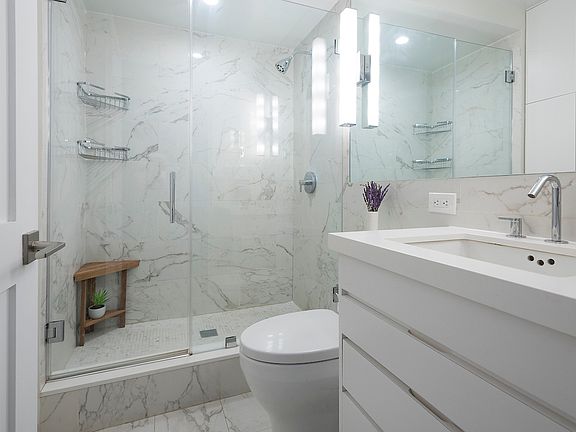 5th image of 77 7th Ave APT 15T