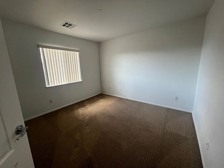 1550 Midnight Cowboy Ct — Photo 26