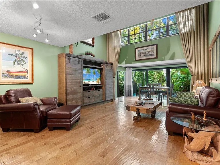 2379 Treasure Isle Dr #24 — Photo 4