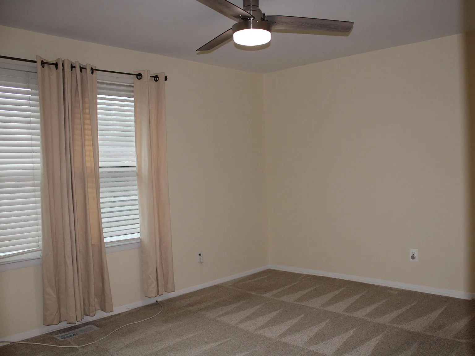 4306 Dana Street - Master and Third Bedroom — Photo 3