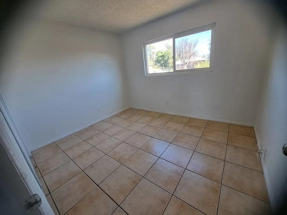Building Photo - 1233 N Lugo Ave #3