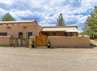 630 Zuni St #8, Taos, NM 87571