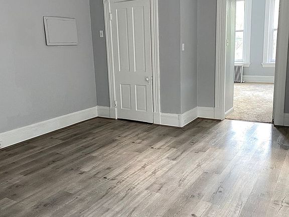 3rd image of 2409 W Clifton Ave APT 1