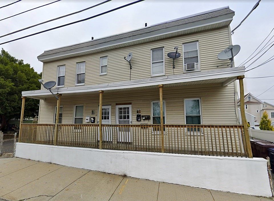 2nd image of 29-31 Auburn St #1L