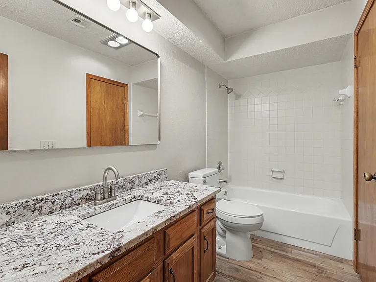 505 NW 137th St — Photo 19