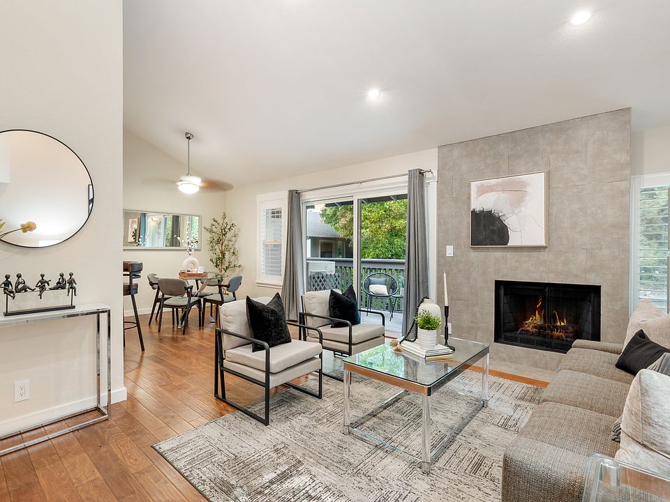 Living Room / Dining Room