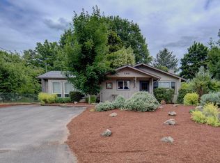 1141 SW Erica Dr, Grants Pass, OR 97526