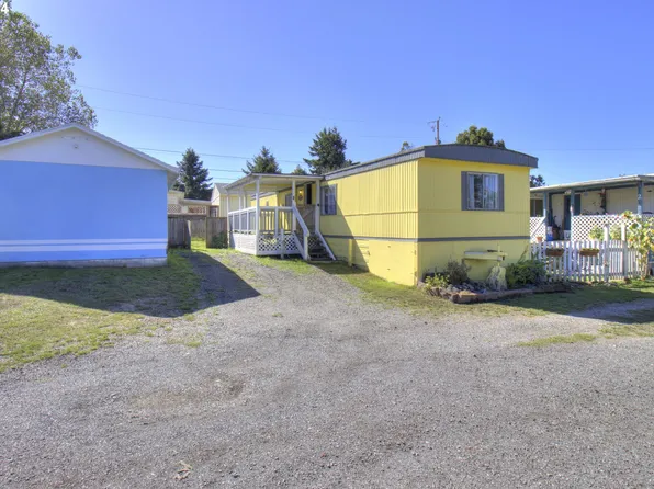 95750 Jerrys Flat Rd Space 4, Gold Beach, OR 97444