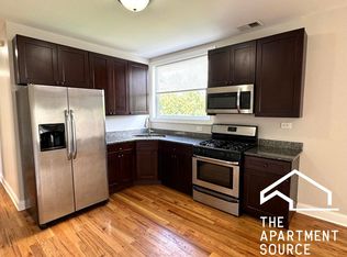 3904 W Armitage Ave #2F, Chicago, IL 60647