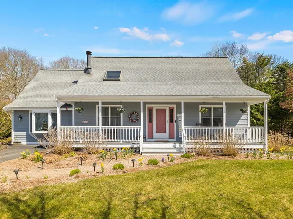 61 Meadow View Drive, East Falmouth, MA 02536