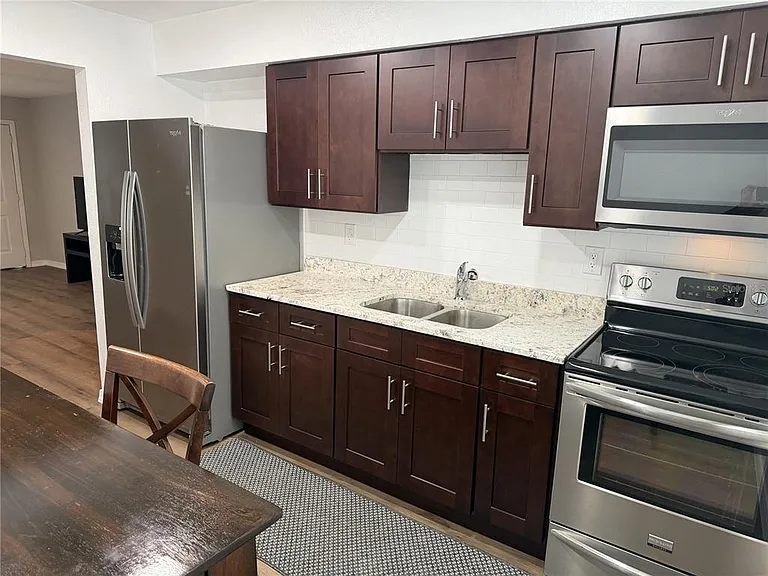 6317 S Roberts Ave #A — Photo 5