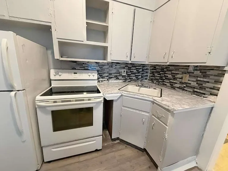 610 Henry St #1E — Photo 6