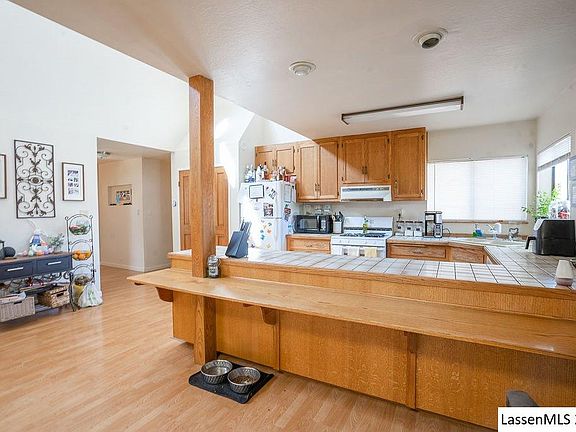 5th image of 704-545 Bangham Ln