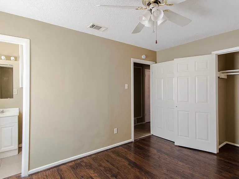830 E Linda Dr — Photo 15