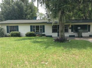 1013 Oak Dr, Leesburg, FL 34748