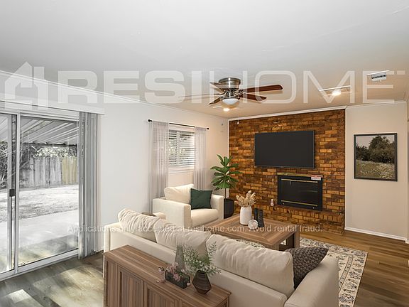 5th image of 2645 Magnolia Dr