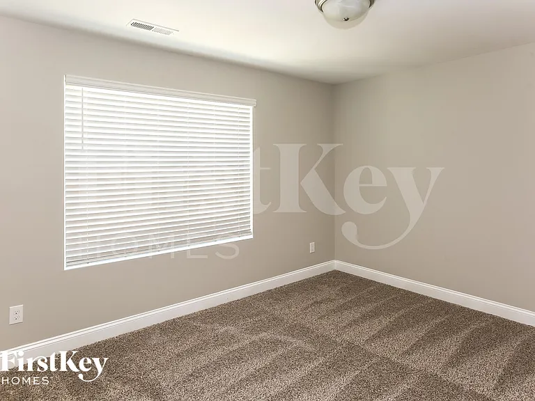 9520 Blue Knoll Ct — Photo 10