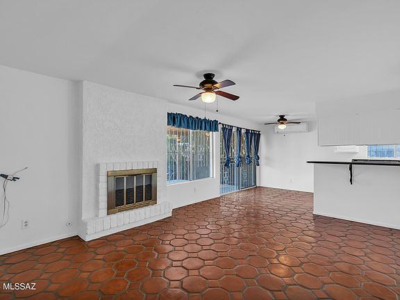 5th image of 2810 W Desert Crest Dr