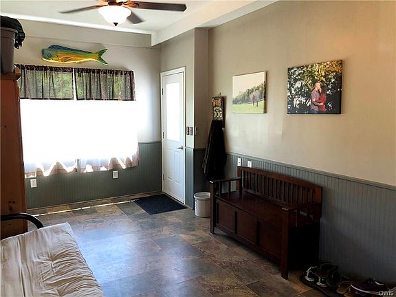 4th image of 202 Hillside Ave