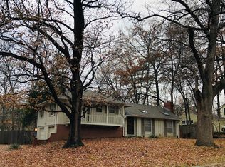 9730 Belinder Rd, Leawood, KS 66206