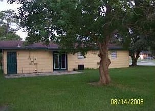 2nd image of 2839 W Park Dr