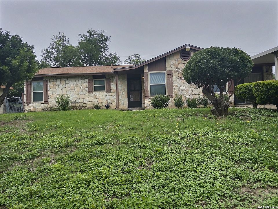 1st image of 474 SCATES DR
