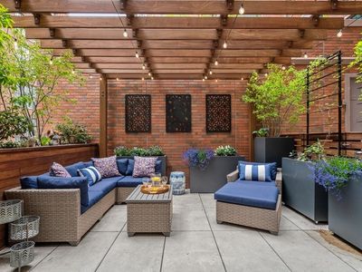 100 Lovejoy Wharf UNIT 3K, Boston, MA, 02114
